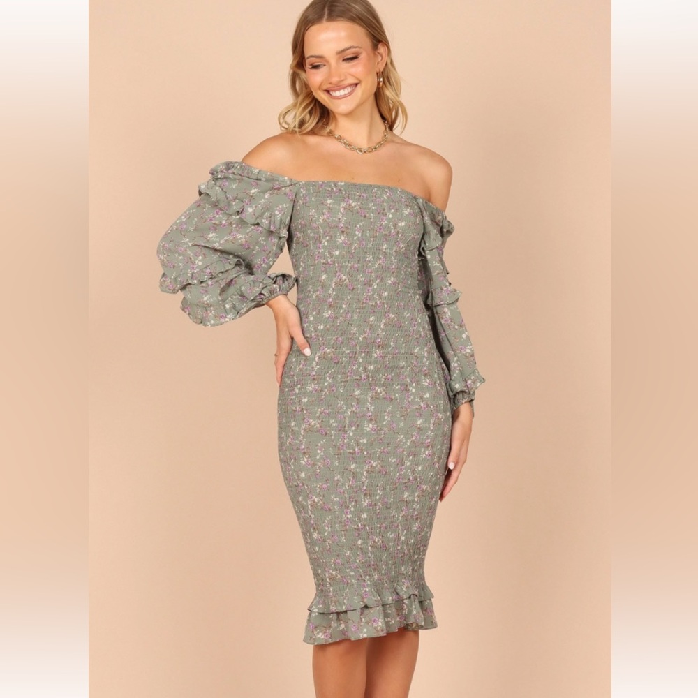 NWT Petal + Pup Bonita Shirred Frill Bodycon Midi Dress XS Sage Floral